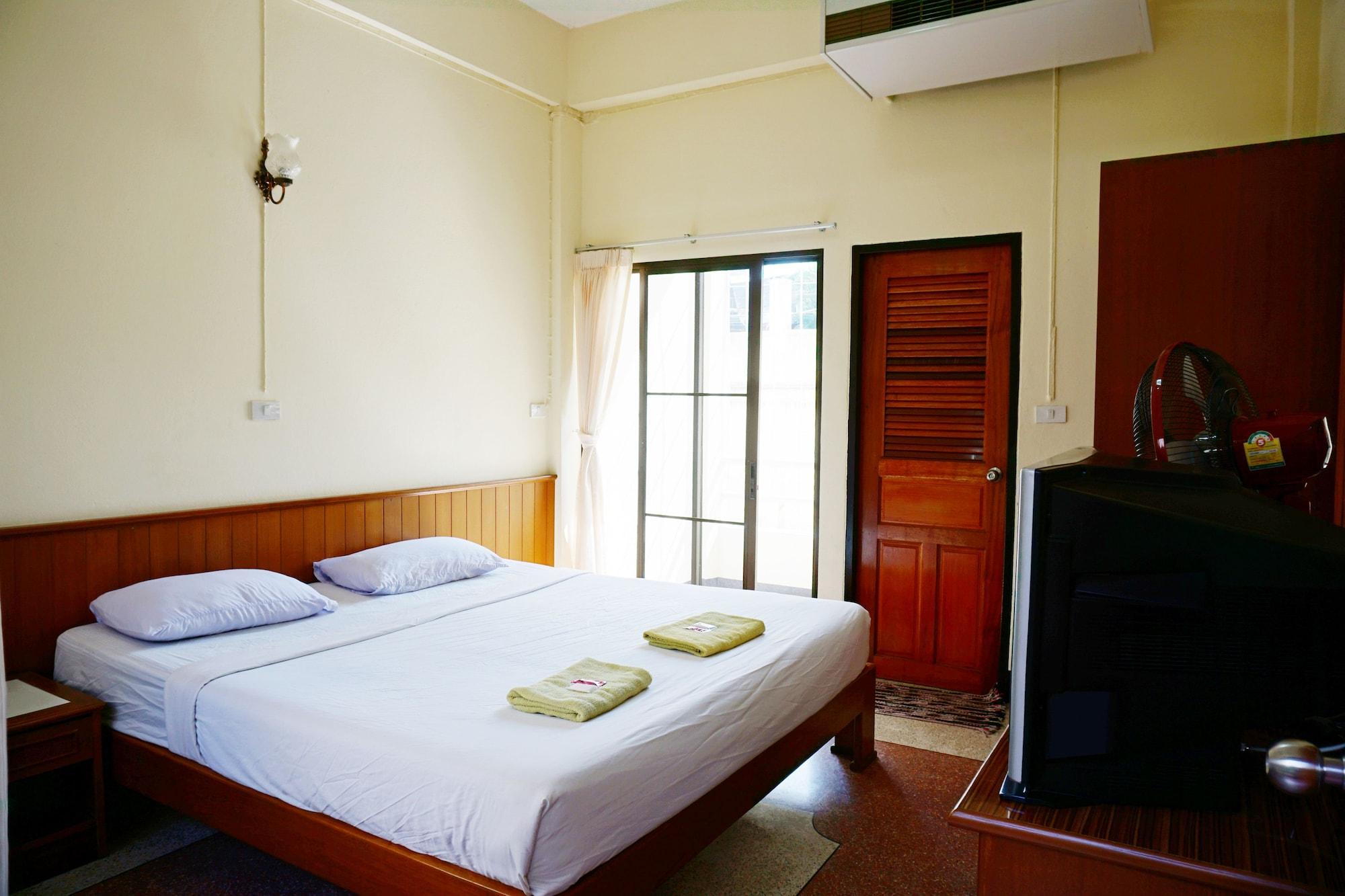 Safe House Court Chiang Mai Exterior foto