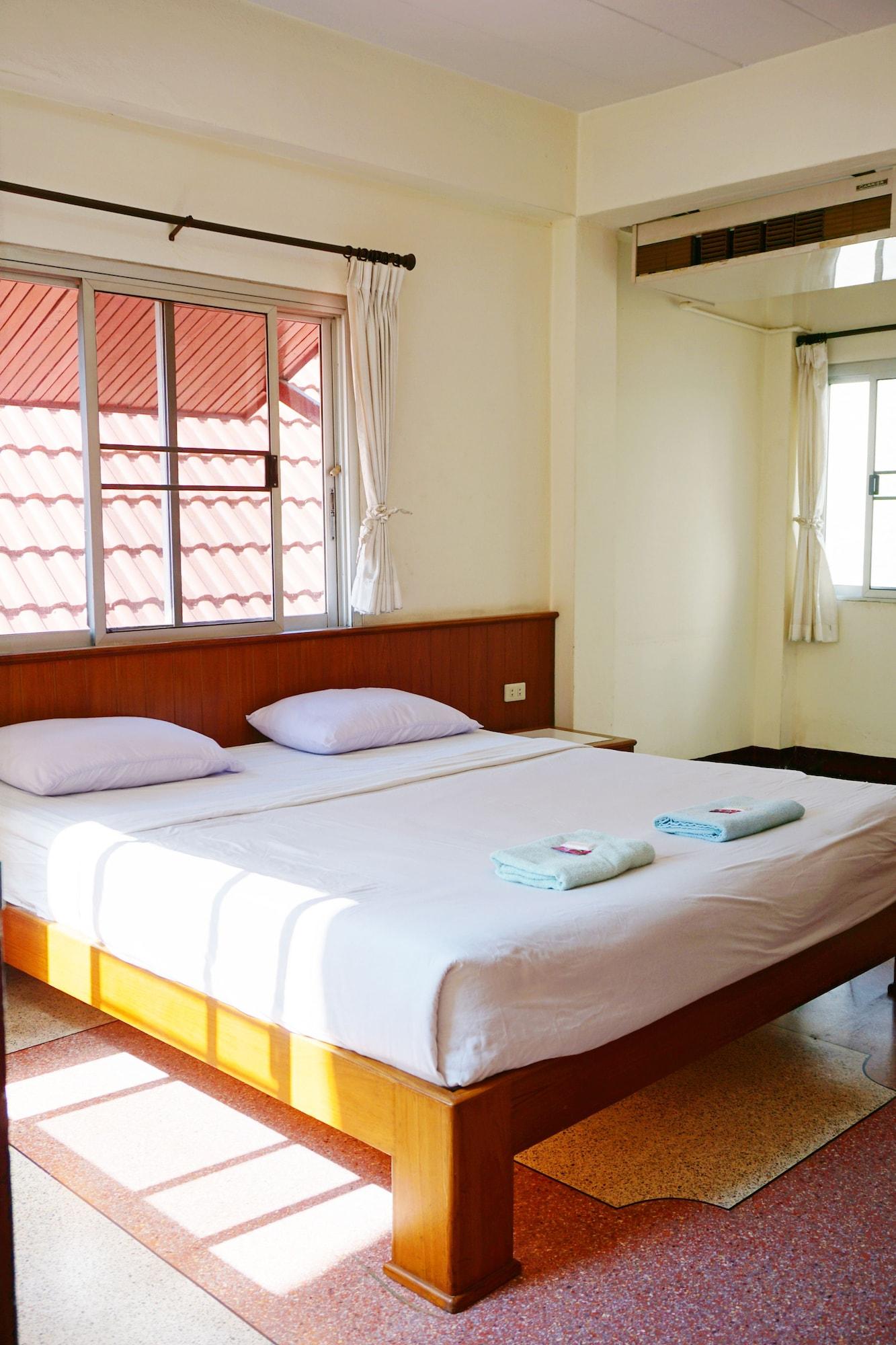 Safe House Court Chiang Mai Exterior foto
