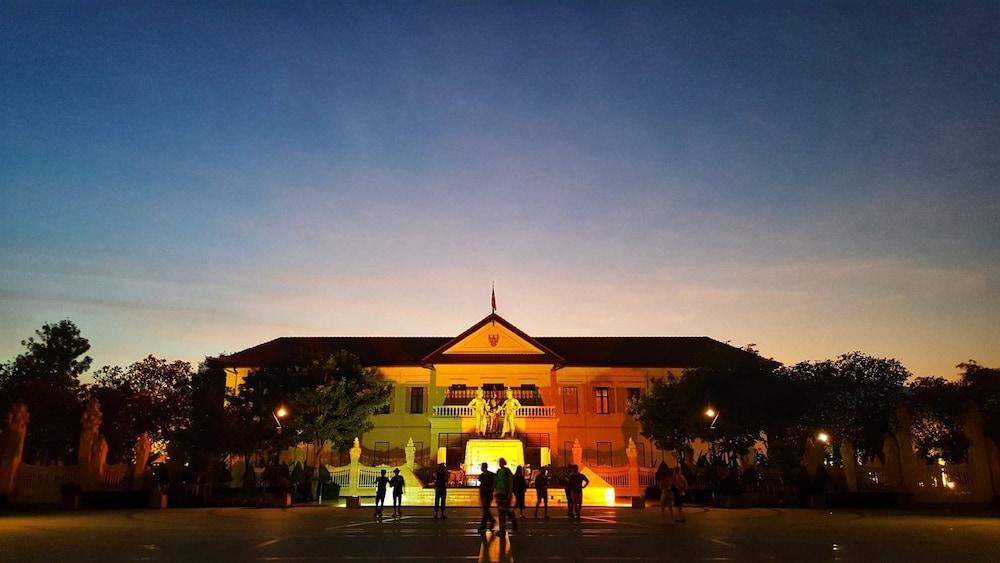 Safe House Court Chiang Mai Exterior foto