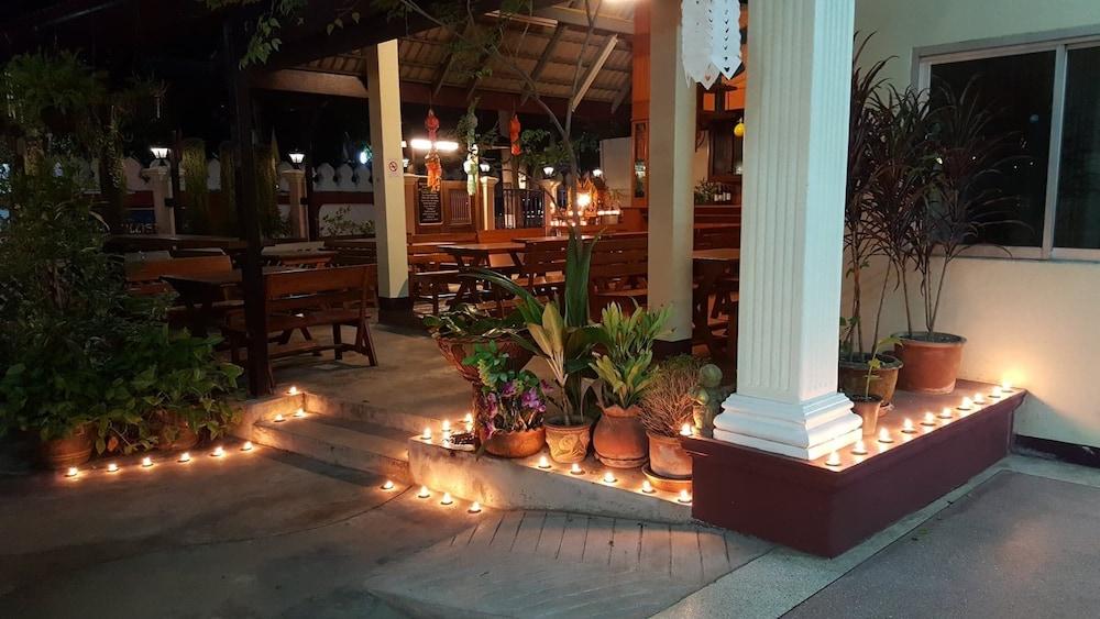 Safe House Court Chiang Mai Exterior foto